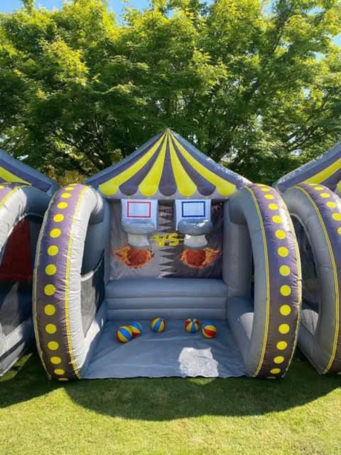 Inflatable dual hoop basketball party game